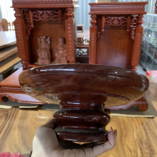 Dĩa gỗ chưng bàn thờ