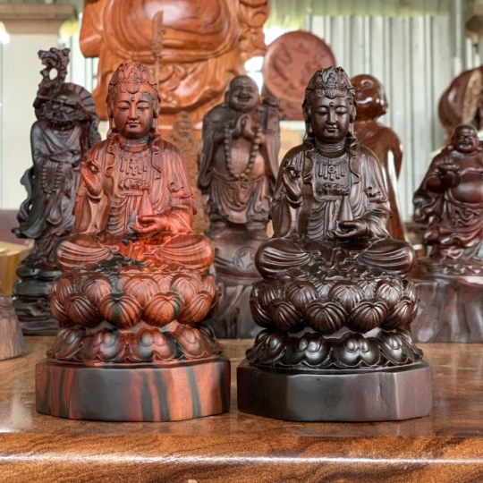 Tượng Phật Bồ Tát gỗ