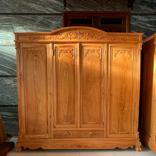 Tủ đồ bằng gỗ 
