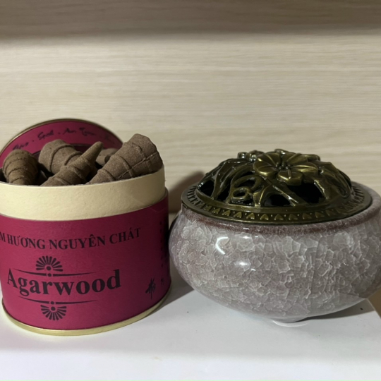 Xông Trầm - dạng Lư tròn