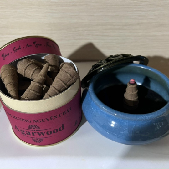 Xông Trầm - dạng Lư tròn