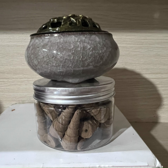 Xông Trầm - dạng Lư tròn