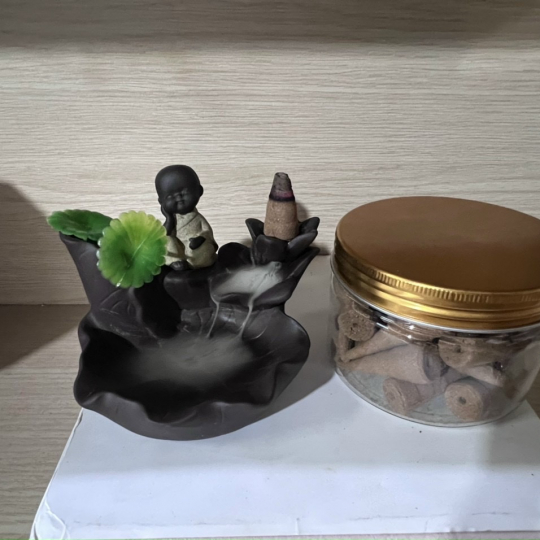 Xông Trầm - mỹ nghệ