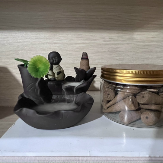 Xông Trầm - mỹ nghệ