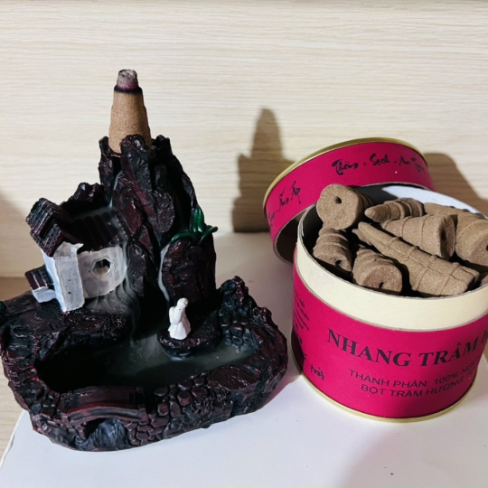 Xông Trầm - mỹ nghệ