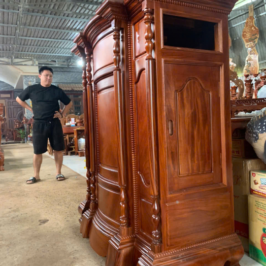 TỦ THỜ ĐỨNG