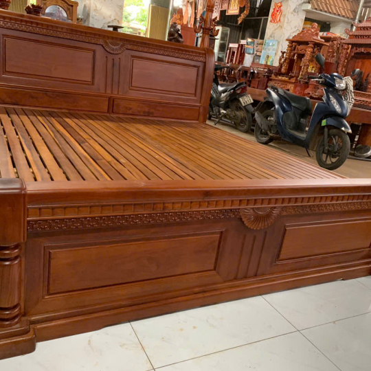 Giường gỗ cao cấp