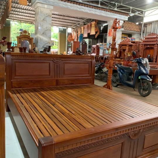 Giường gỗ cao cấp