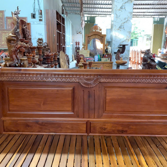 Giường gỗ cao cấp