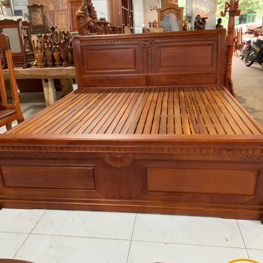 Giường gỗ cao cấp