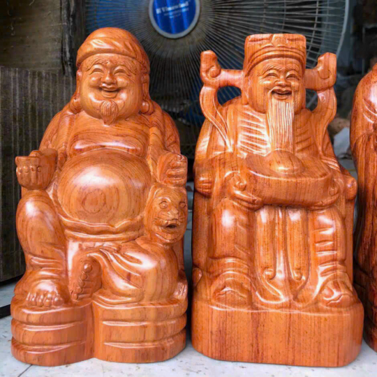 Tượng thờ bằng gỗ