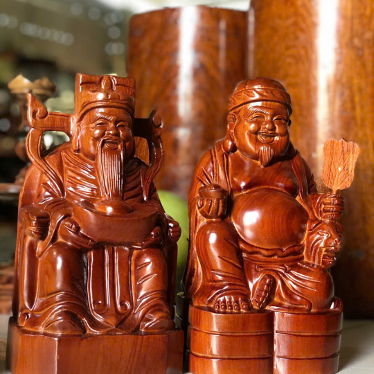 Tượng thờ bằng gỗ